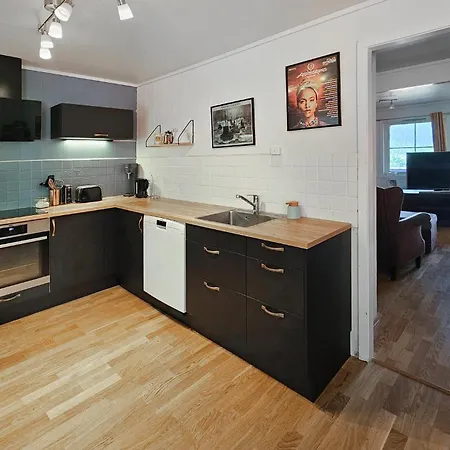 Vakantiehuis Cozy In *